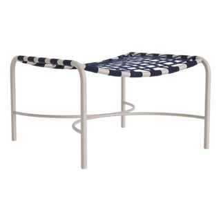 Brown Jordan Kantan Aluminum Suncloth Ottoman, Dove frame with Marine fabric For Sale