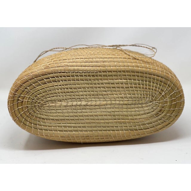 1980s Golden Grass Brazilian Lidded Basket For Sale In New York - Image 6 of 6