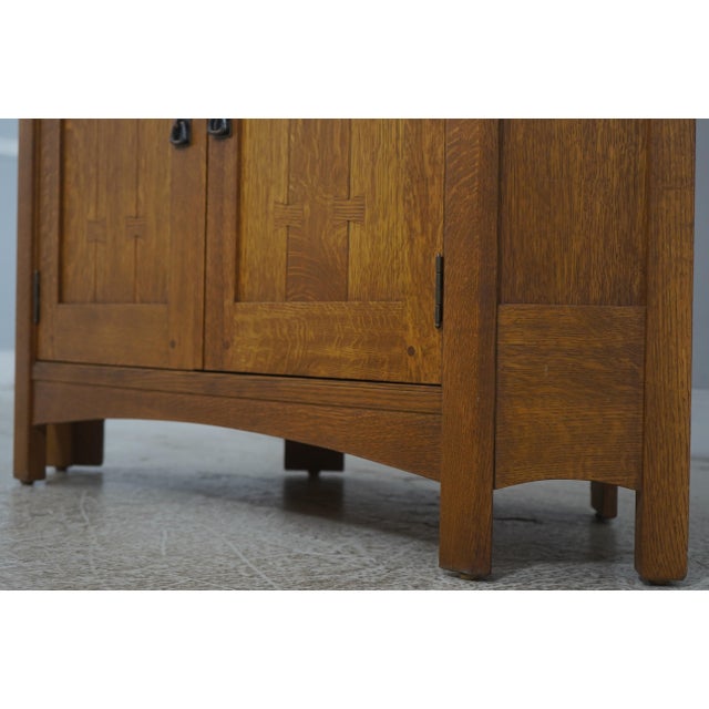 Stickley Mission Oak Corner Cupboard Cabinet For Sale - Image 9 of 15