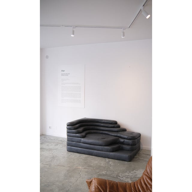 The Terrazza DS-1025 sofa, designed by Ubald Klug in 1974 for deSede, is a modular sculpture inspired by Swiss vineyard...