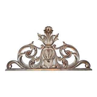 18th Century Italian Baroque Giltwood Overdoor Architectural Pediment For Sale