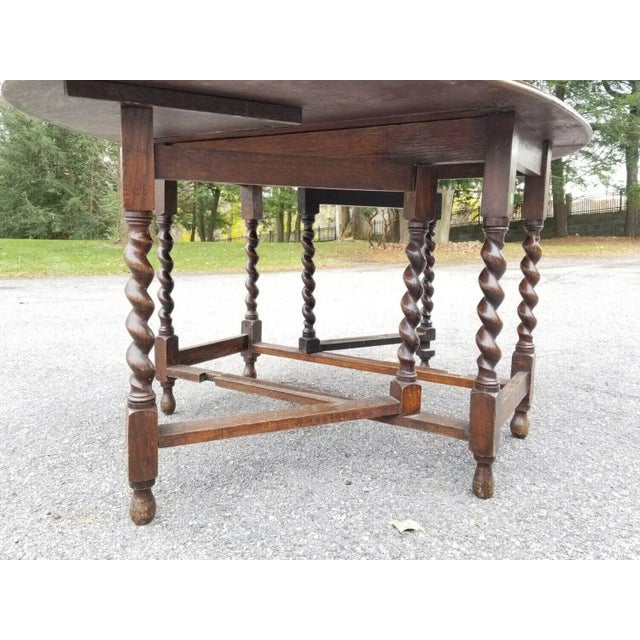 Early 20th Century English Oak Drop-Leaf Dining Table With Barley Twist Gate-Legs For Sale - Image 4 of 9