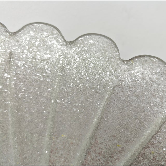 Italian pendant lamp with a Murano glass diffuser, hand-blown using the Graniglia technique to create a grainy texture....