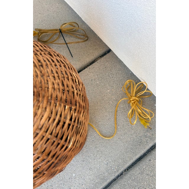 1970s Pair of Woven Rattan and Wood Ginger Jar Lamps in the Style of Ralph Lauren For Sale - Image 9 of 13