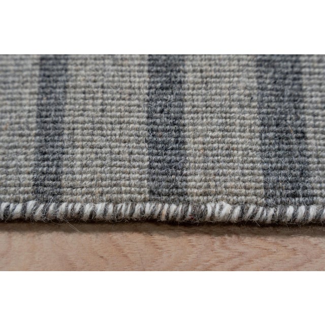 8x10 Timeless Comfortable Gray Kilim Geometric Modern Flatweave Wool Carpet Rug For Sale - Image 4 of 9