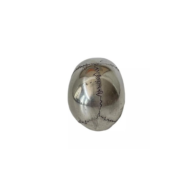1980s Fine Contemporary .999 Silver Sculptural Paperweight For Sale - Image 4 of 6