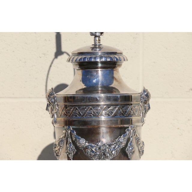 Vintage Neoclassical Silver-Plated Urn Table Lamp With Floral Garland For Sale - Image 15 of 18