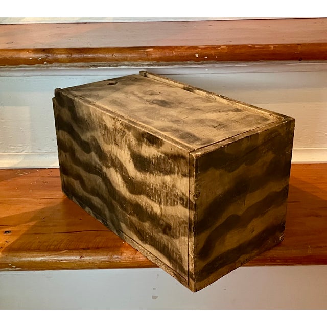 Antique 19th Century American Primitive Folk Art Paint Decorated Wood Candle Box With Smoke Pattern Design For Sale - Image 10 of 18