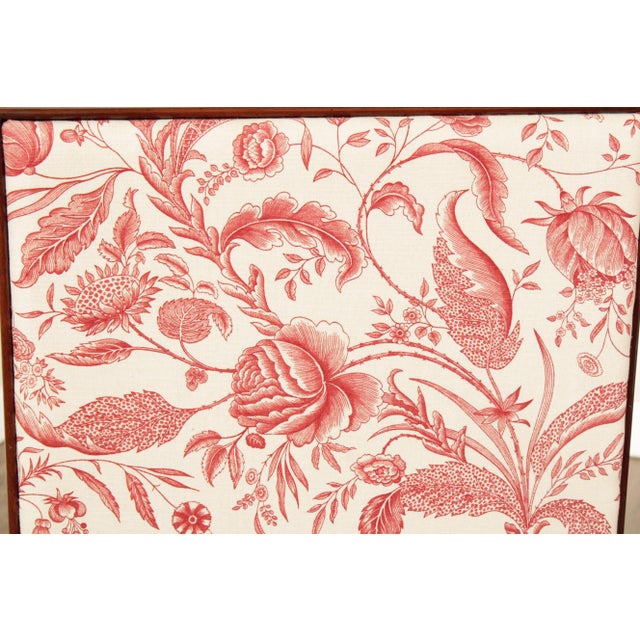 1980s Queen Anne Colonial Williamsburg Style Mahogany and Tapestry Firescreen For Sale - Image 11 of 13