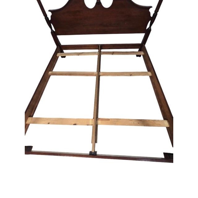 Wood Vintage Chippendale Style King Four Poster Bed in Mahogany Finish For Sale - Image 7 of 10