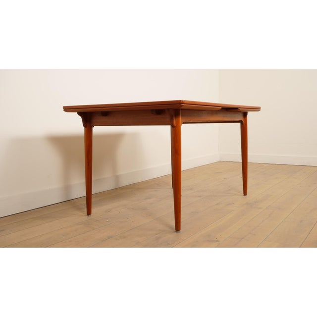 Vintage Extendable Teak Dining Table attributed to Gunni Omann for Omann Jun, 1960s For Sale - Image 6 of 13