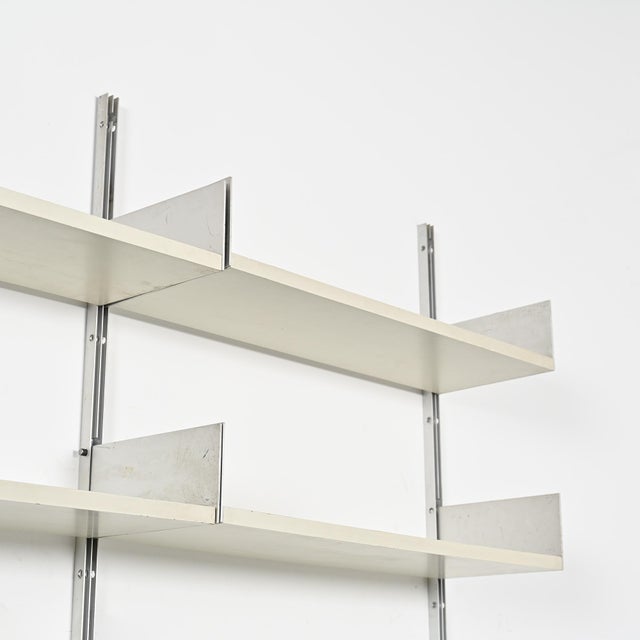 Wood Wall-Mounted Bookcase 606 by Dieter Rams for Vitsoe, 1970 For Sale - Image 7 of 16