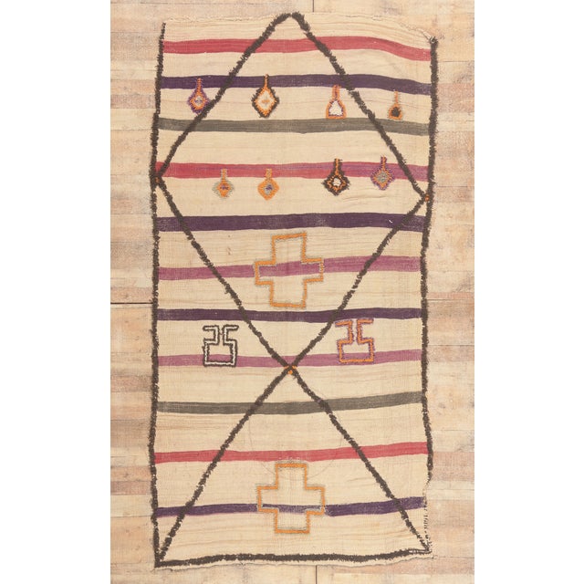 Vintage Taznakht Glaoui Moroccan Rug, 05'04 X 10'08 For Sale - Image 10 of 10