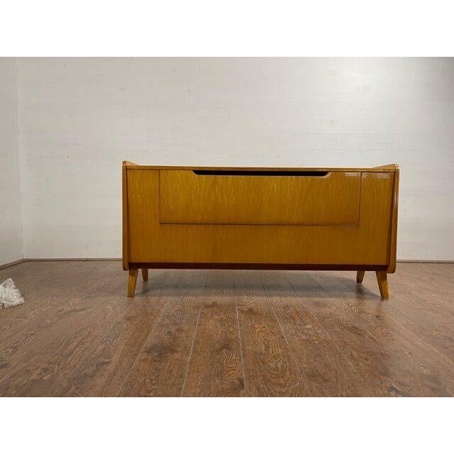 Vintage Gold Dresser by Tatra Nabytok, 1960 For Sale - Image 6 of 6