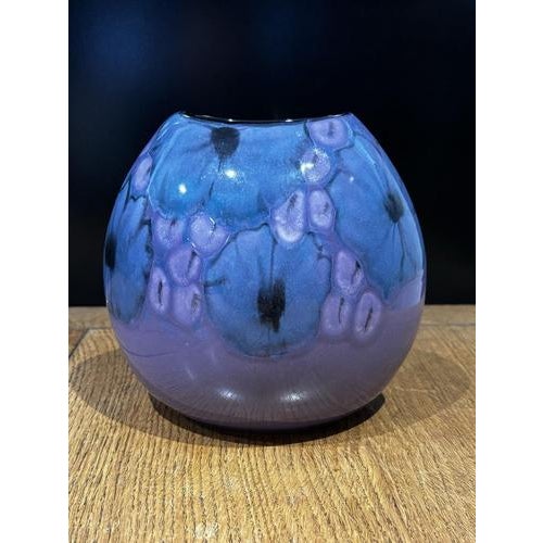 Poole Pottery Purse Vase. Size 19 cms tall, 20 cms wide.