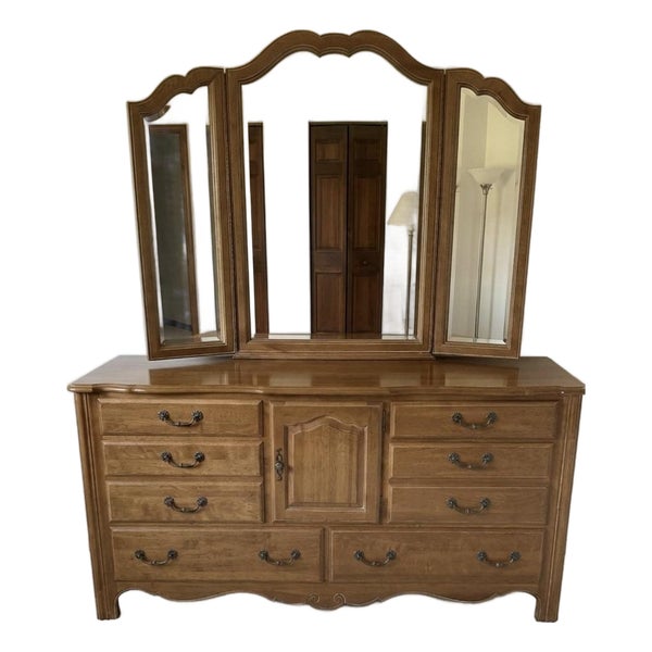 ETHAN ALLEN / イーセンアーレン｜3段チェスト｜US Vintage Vintage Ethan Allen Solid Wood Triple Dresser With Trifold Mirror