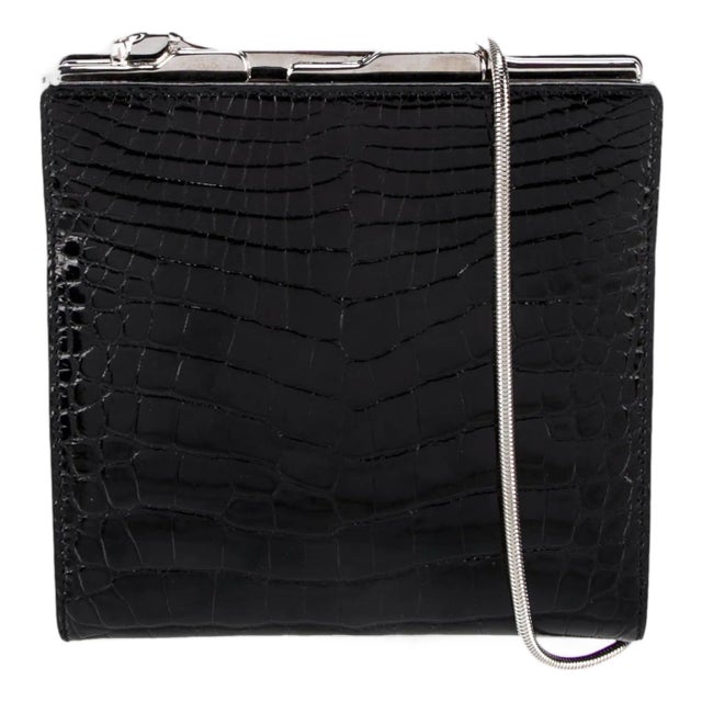 1990s Cartier Panthere Alligator Embossed Leather Clasp Shoulder Evening Clutch Bag For Sale