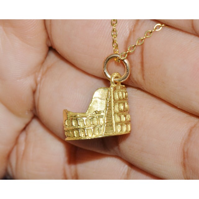 Metal Italian 750 18k Solid Gold Roman Colosseum Charm Pendant For Sale - Image 7 of 8