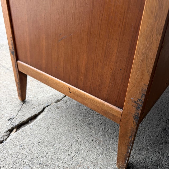 Thomasville Rosewood and Walnut Tall Dresser Chest Mid Century Modern For Sale In Cleveland - Image 6 of 12