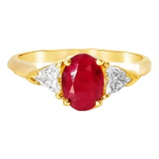 14K Yellow Gold Ruby Trillion Diamond Three Stone Ring Estate For Sale