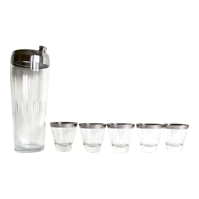 1960s Cocktail Shaker Mid-Century Modern Etched Glass With 5 Silver Rimmed and Etched Glasses Martini Set- 6 Pieces For Sale