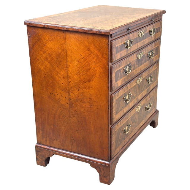 Early 18th Century Small 18th Century Georgian Walnut Chest of Drawers, 1720 For Sale - Image 5 of 12