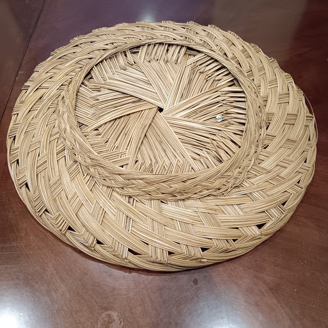 Mid-Century Modern Vintage Hand Woven French Wicker Bread, Fruit, and Vegetable Serving Tray For Sale - Image 3 of 12
