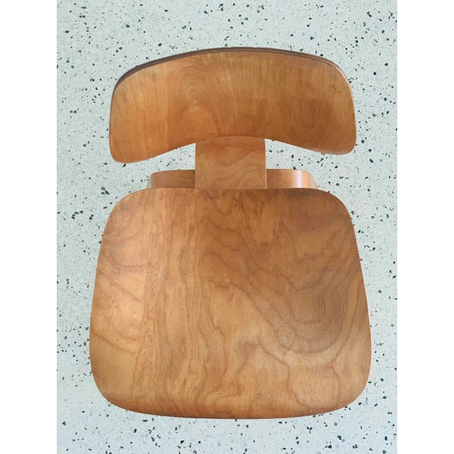Early Oak DCW Dining Chair by Eames for Evans Products For Sale - Image 9 of 12