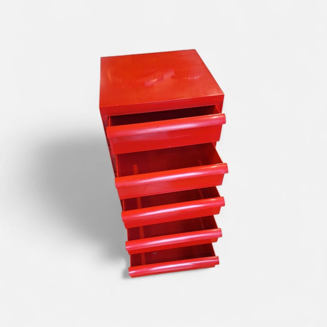 1970s Red No. 4601 Chest of Drawers by Simon Fussell for Kartell, 1970s For Sale - Image 5 of 9