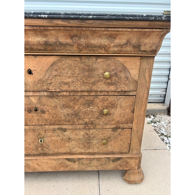 French 19th Century Louis Philippe Bleached Burl Walnut Marble Top Commode For Sale - Image 6 of 12