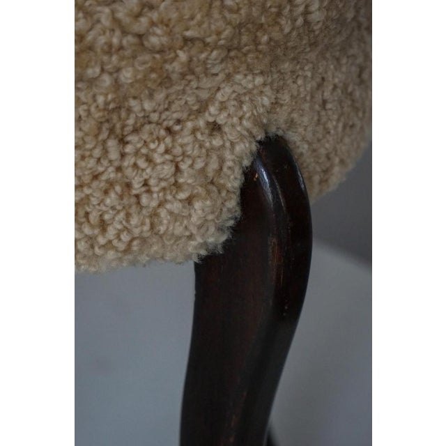 Mid-Century Danish Stool in Lambswool Upholstery with Curved Wooden Legs, 1940s For Sale - Image 11 of 18