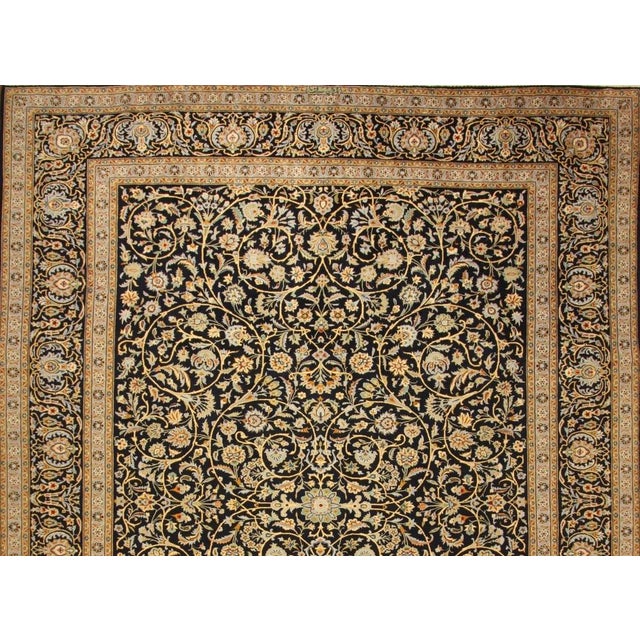 Hand-knotted rug | Size: 402 cm x 315 cm | Knot density: approx. 250.000 knots/m² | Material: 100% wool (pile), 100%...