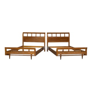 1950s Sculptural Mid Century Modern Walnut Twin Bed Frame a Pair For Sale