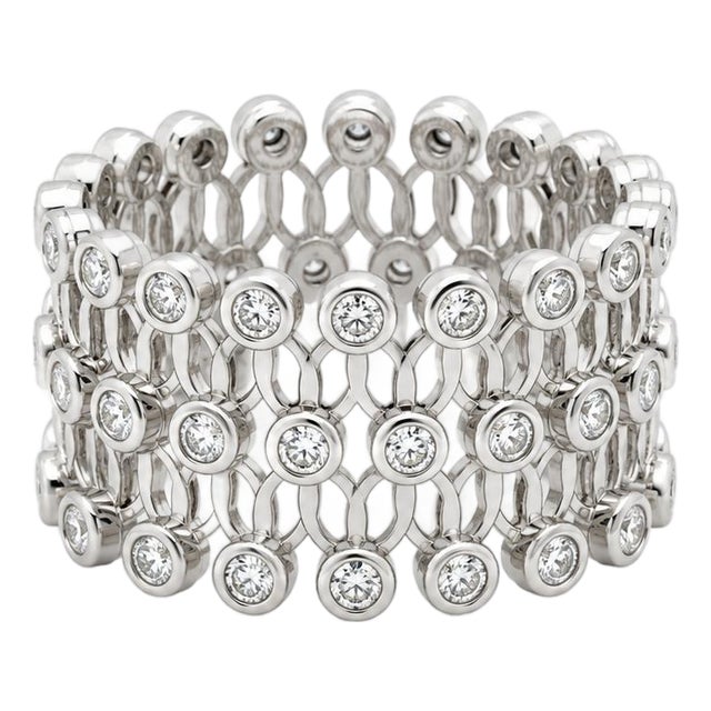 14k Expandable Diamond Band, Size 7 For Sale