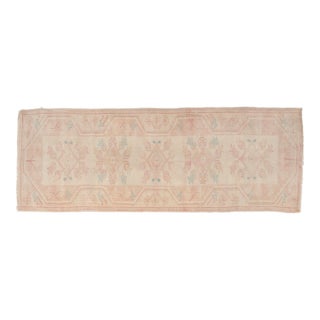 Vintage Turkish Oushak Runner - Neutral Pastel Medallion For Sale