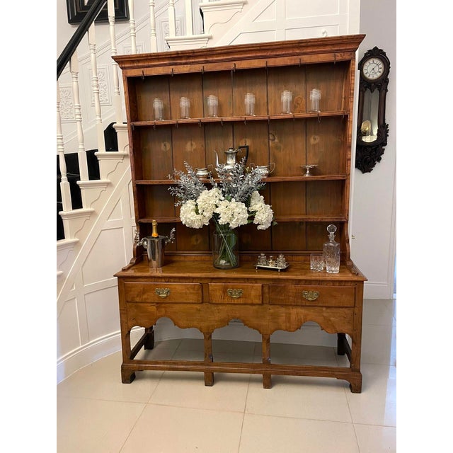 Rare American antique George III quality solid maple wood dresser and rack having the original plate rack with a shaped...