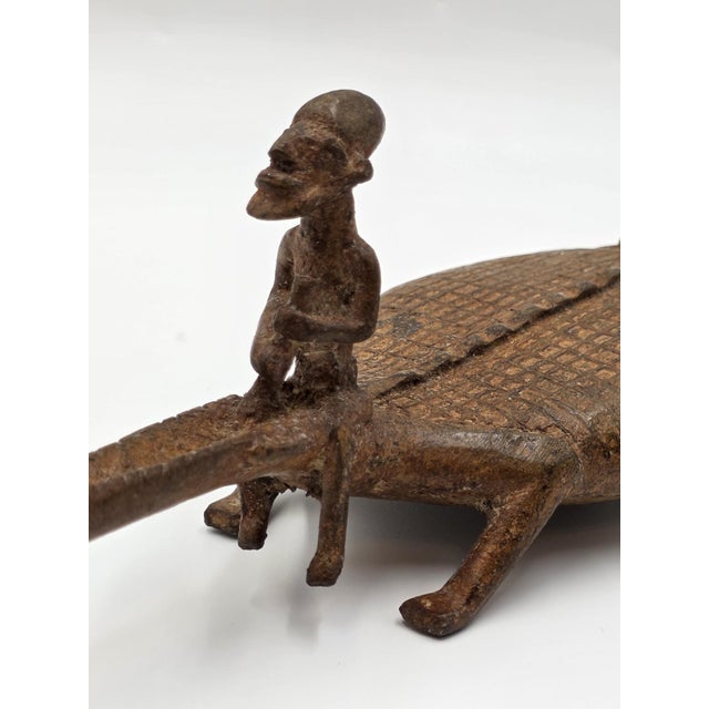 1950s 1950s Rare African Senufo Bronze Crocodile with Rider Ritual Oracle Figure Lost Wax For Sale - Image 5 of 18