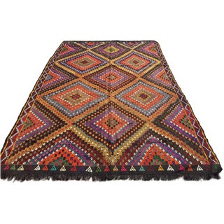 Vintage Handwoven Turkish Kilim Rug - 6'1" x 9'1" For Sale