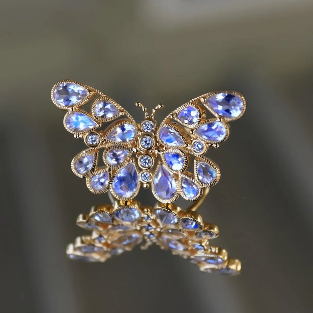 Nina Zhou Butterfly Moonstone Diamond Cocktail Ring in 14k Yellow Gold, size 10 For Sale - Image 11 of 12