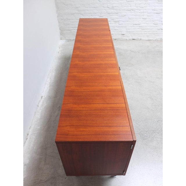 Modernist Belgian Sideboard in Metal & Teak by Roger De Winter for E.M.Y., 1960s For Sale - Image 6 of 17
