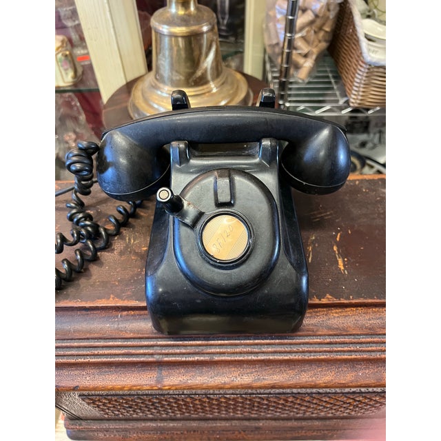 The Leich Company manufactured early magneto and dial equipment for the telephone industry. The Bakelite crank phone was...