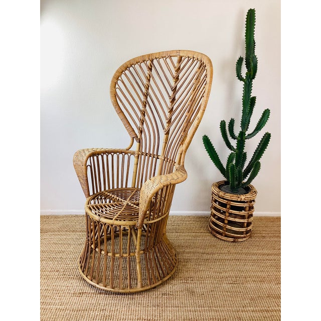 Mid-Century Modern Vintage 1960s Rattan Peacock Chair Italian Modern Gio Ponti Style For Sale - Image 3 of 10