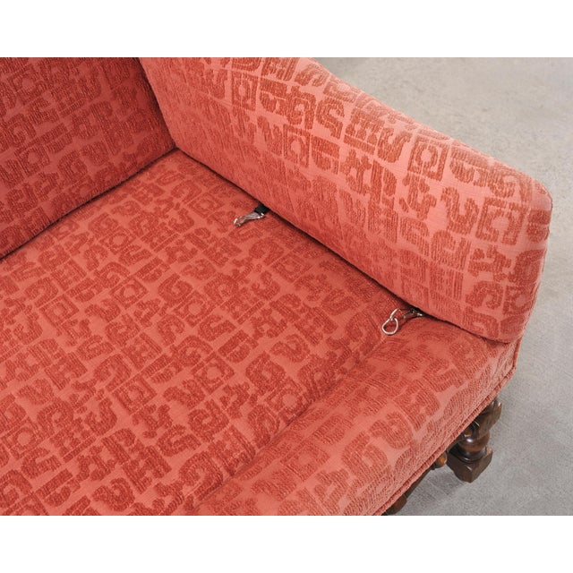 English William and Mary Baroque Style Camel Hump Back Settee For Sale - Image 12 of 18