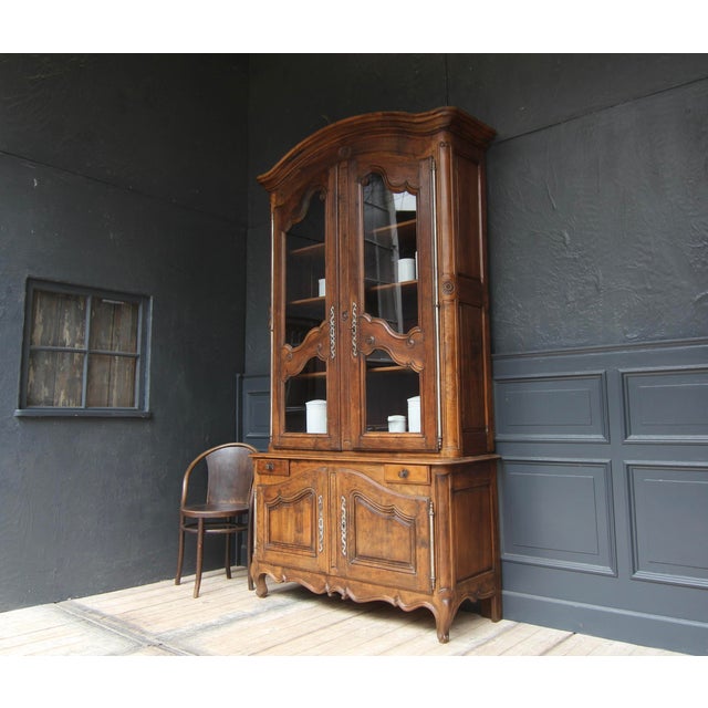 Early 19th Century French Provincial Walnut Buffet For Sale - Image 5 of 18