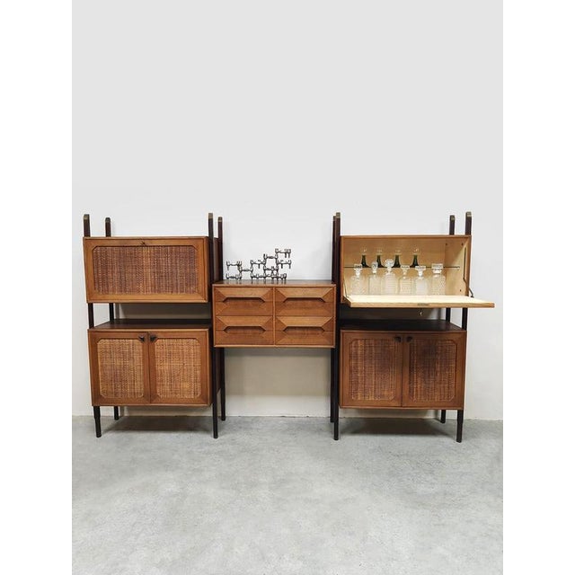Italian Midcentury Design Modular Teak Webbing Wall Unit Cabinet Wandkast, 1970s For Sale - Image 9 of 10