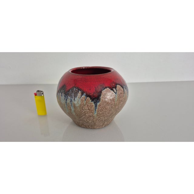 Studio ceramic vase in very good condition. Probably made in Germany.