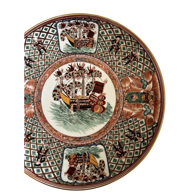 Antique Meiji Period Imari Charger Featuring a Nanban Presentation of Black Ships and Portuguese Merchants and Sailors For Sale - Image 4 of 18