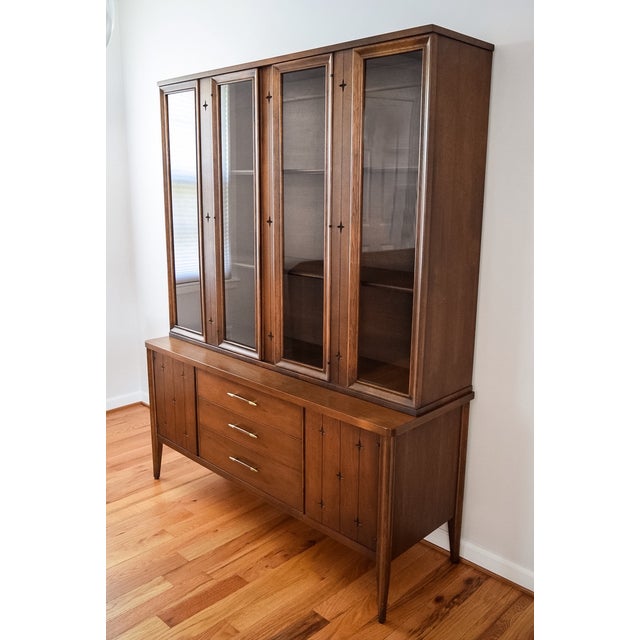 Broyhill Mid Century Saga China Chairish