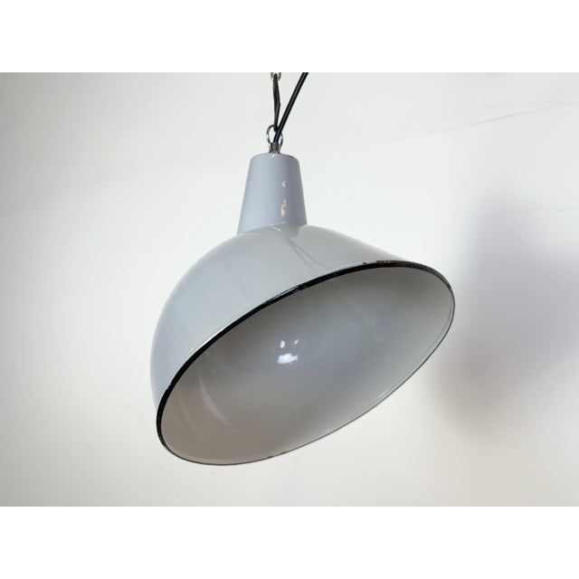 - Vintage Industrial factory light from the 1960s - Made in Netherlands - Grey enamel body,with white enamel interior -...