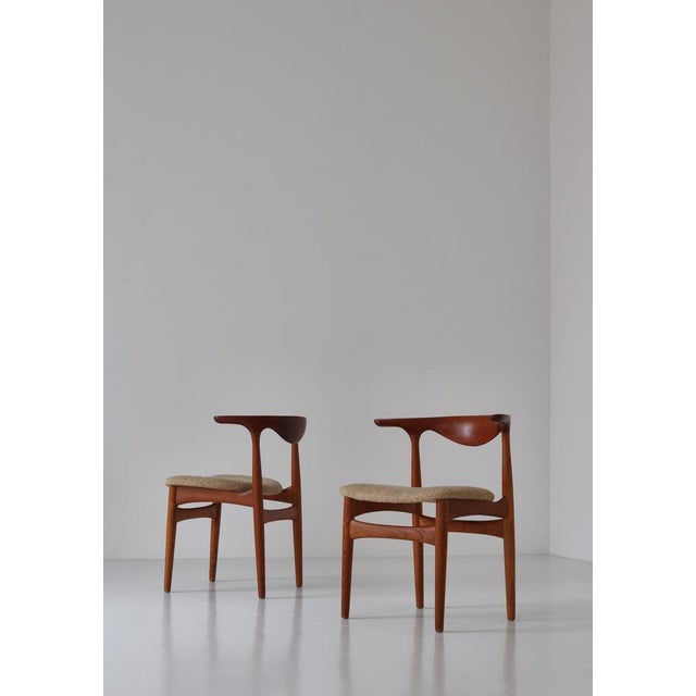 1960s Set of Modern Danish Cowhorn Armchairs attributed to Knud Færch in Teakwood & Oak, 1960s For Sale - Image 5 of 18
